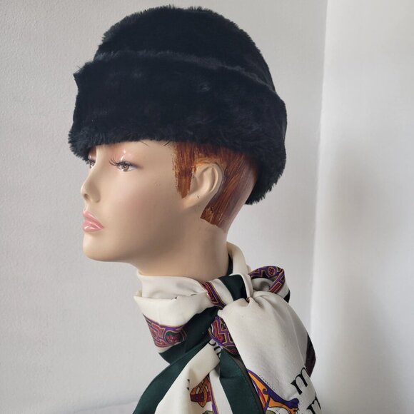VINTAGE Black Russian Style Cossack Faux Fur with Neck Ear Flaps Hat (Size: S) - Picture 15 of 16